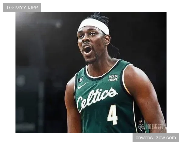 关键时刻战术板：凯尔特人最后5秒边线球战术成功找到底角霍勒迪